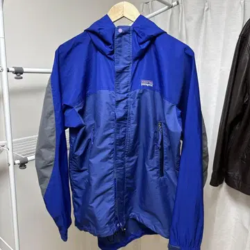 patagonia 에센쉘 자켓 s 사이즈