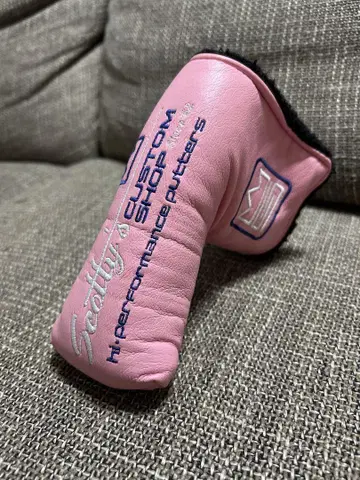 Scotty Cameron 커스텀 샵 퍼터 커버 핑크
