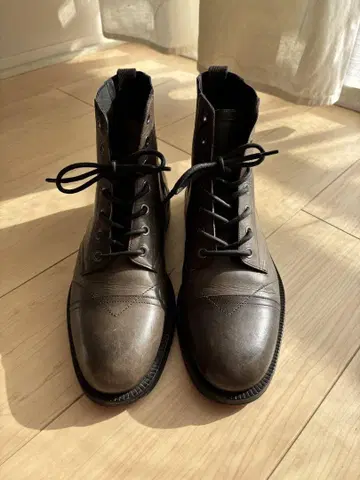 JIMMY CHOO 레이스업 부츠