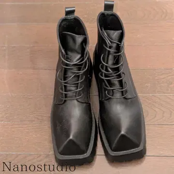 블랙 가죽 부츠 앞코 뾰족 디자인