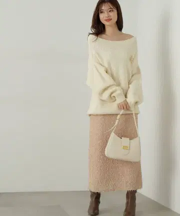 [ 새상품급 ] 프로포션 바디 드레싱*3D 레이스 타이트 스커트