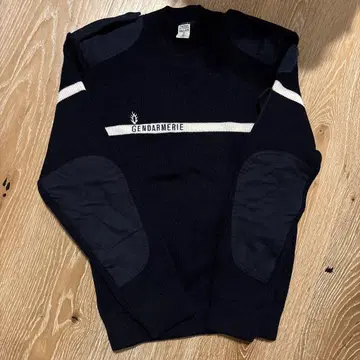 GENDARMERIE 네이비 스웨터 L