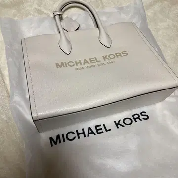 MICHAEL KORS 화이트 토트백