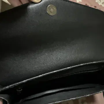 블랙 모노그램 숄더백