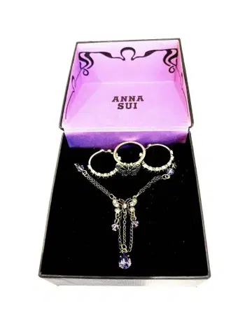 ANNA SUI 나비 모티브 목걸이 반지 세트