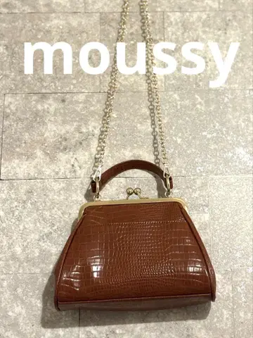 컨디션 최상 MOUSSY (마우지) 악어 무늬 가마구치 체인 백