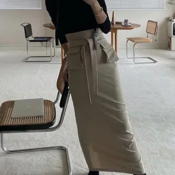 DICH HENDERSON 포켓 부착 맥시 스커트 베이지