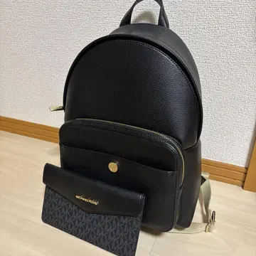 MICHAEL KORS 블랙 백팩