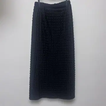 BEAMS 프릴 디자인 블랙 타이트 스커트