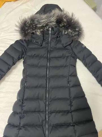 TATRAS LAVIANA 블랙 다운 자켓