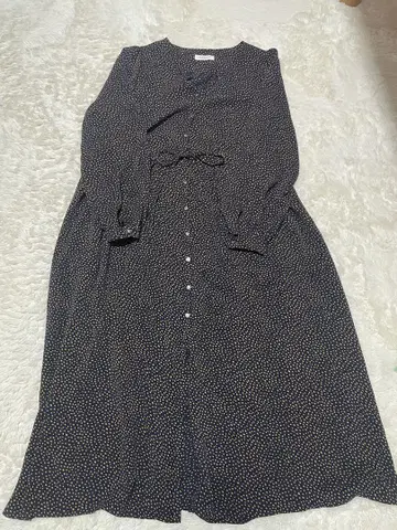 Spick and Span 네이비 도트 무늬 긴팔 셔츠 원피스