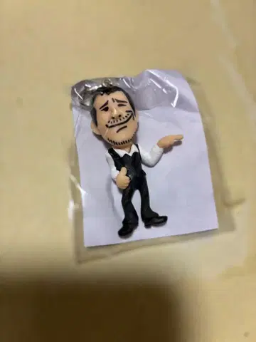 야자와 에이요시 가챠 블랙 베스트 미개봉품