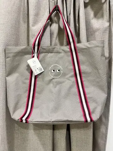 아냐 힌드마치 x 세이조 이시이 유니버셜 백