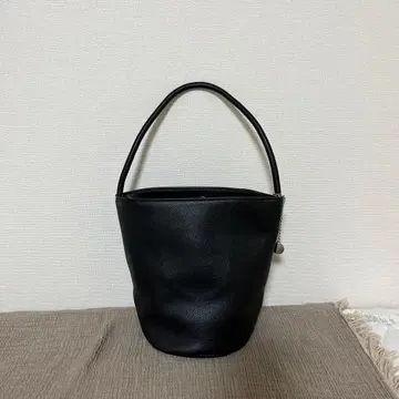 미사용 새상품 버킷백 블랙 합성 피혁제