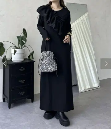 프릴 달린 롱 원피스