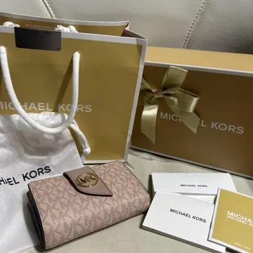 [ 재가격 인하 ] 마이클코어스 지갑 핑크