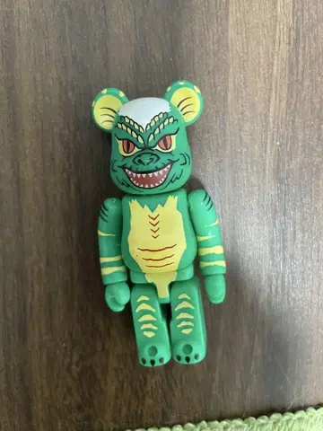 그렘린 베어브릭 피규어