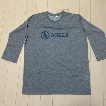 시착만 한 상품 구 로고 AIGLE 7부 소매 T셔츠 그레이 L 사이즈