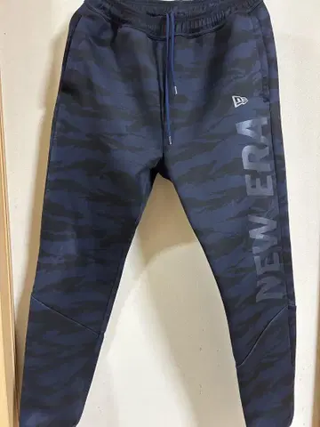 NEW ERA 카모 패턴 저지 바지