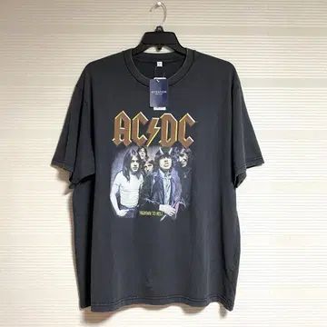 새상품 정품 GU AC/DC 콜라보 남성용 락T셔츠 XL 구하기 어려움