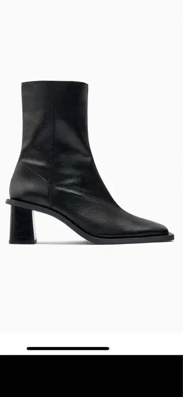 ZARA 스퀘어 블랙 블록 가죽 숏부츠 37