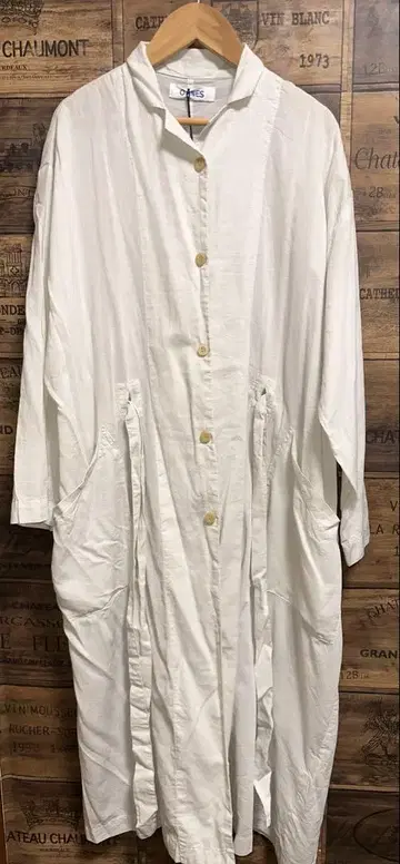 OINES 화이트 롱 코트