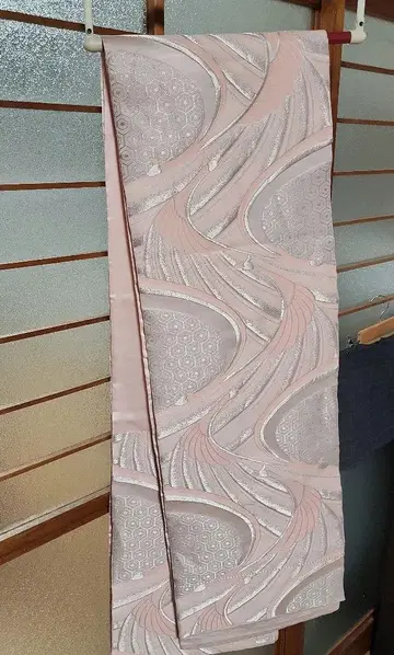 연한 핑크색 물결 무늬 후쿠로 오비