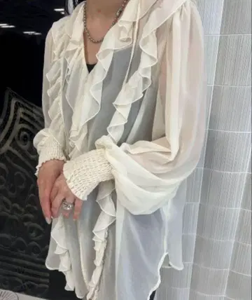 Ameri RUFFLE FRILL CHIFFON BLOUSE