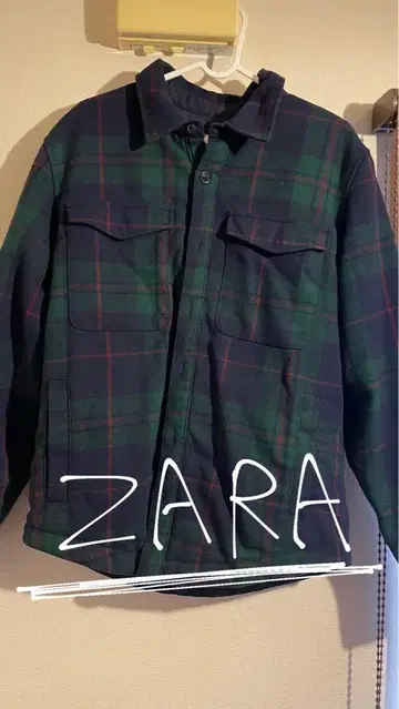 ZARA 체크 무늬 긴팔 셔츠 자켓 M 사이즈