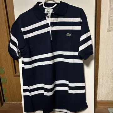 새상품 LACOSTE 피케 셔츠 PH169Y 사이즈 4 네이비/화이트