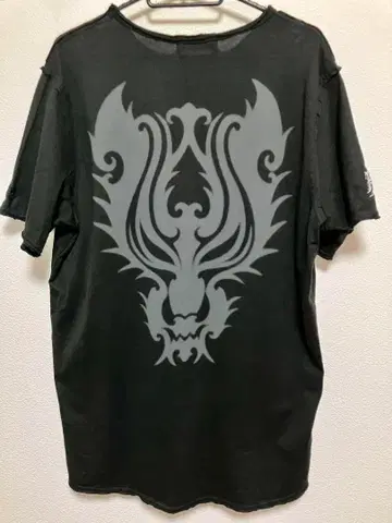 파이널 판타지 VII 클라우디 울프 디자인 T셔츠