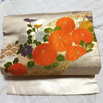 나고야 오비 국화의 경연