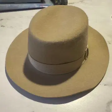 HATS & DREAMS 베이지 펠트 햇