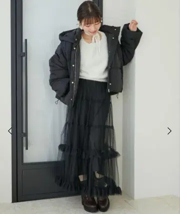 [ 마제스틱 레곤 ] 후드 부착 블랙 다운 자켓