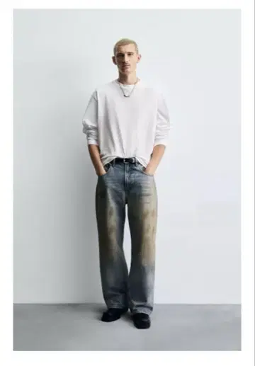 완판템 ZARA 빈티지 가공 배기 핏 청바지 EU34 (JP28)