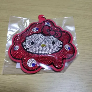 만박 미야쿠미야쿠 키티 반짝이 가죽 키링 산리오 회장 한정판 3
