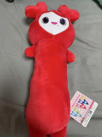 [ 한정판 ] TWICE 채영 gigo 한정판 빨간색 봉제 인형 캐릭터