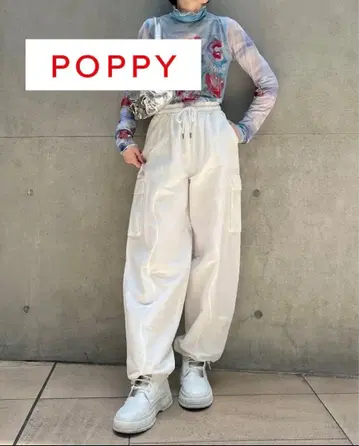 [택 포함 새상품] POPPY 화이트 웨이브 카고 팬츠 L 사이즈