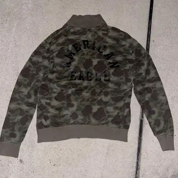 American Eagle 카모 패턴 트레이닝복