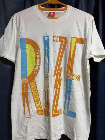 RIZE 컬러풀 T셔츠 L 사이즈