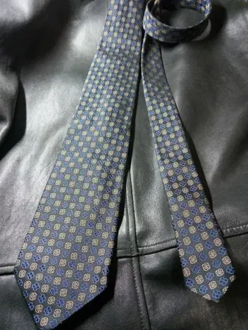 PAUL SMITH COLLECTION 넥타이 골드 기하학 패턴