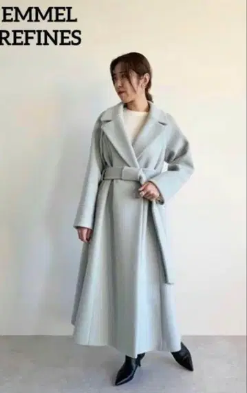 에멜 리파인즈 벨티드 플레어 롱 코트