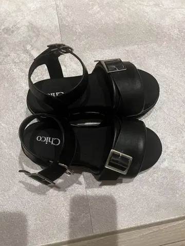 Chico 샌들