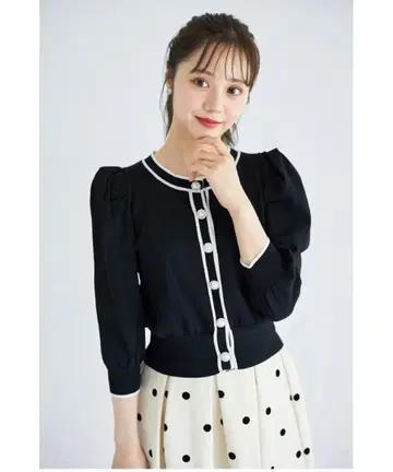 토코 클로젯 펄 비쥬 버튼 부착 파워 숄더 배색 니트 가디건