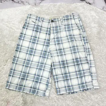 Abercrombie & Fitch 체크 무늬 숏팬츠 32