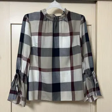 BLUE LABEL CRESTBRIDGE 블라우스