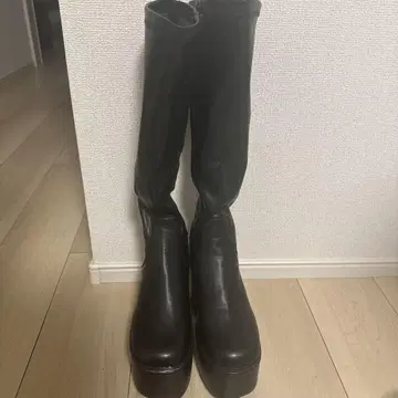 블랙 통굽 힐 롱 부츠