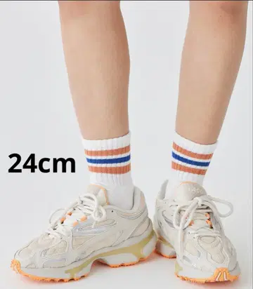 Lacoste 새상품 화이트 캐주얼 스니커즈 24