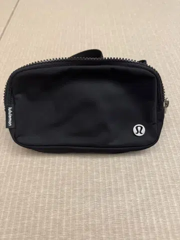 lululemon 블랙 바디백