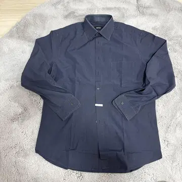 HUGO BOSS 네이비 와이셔츠 사이즈 41